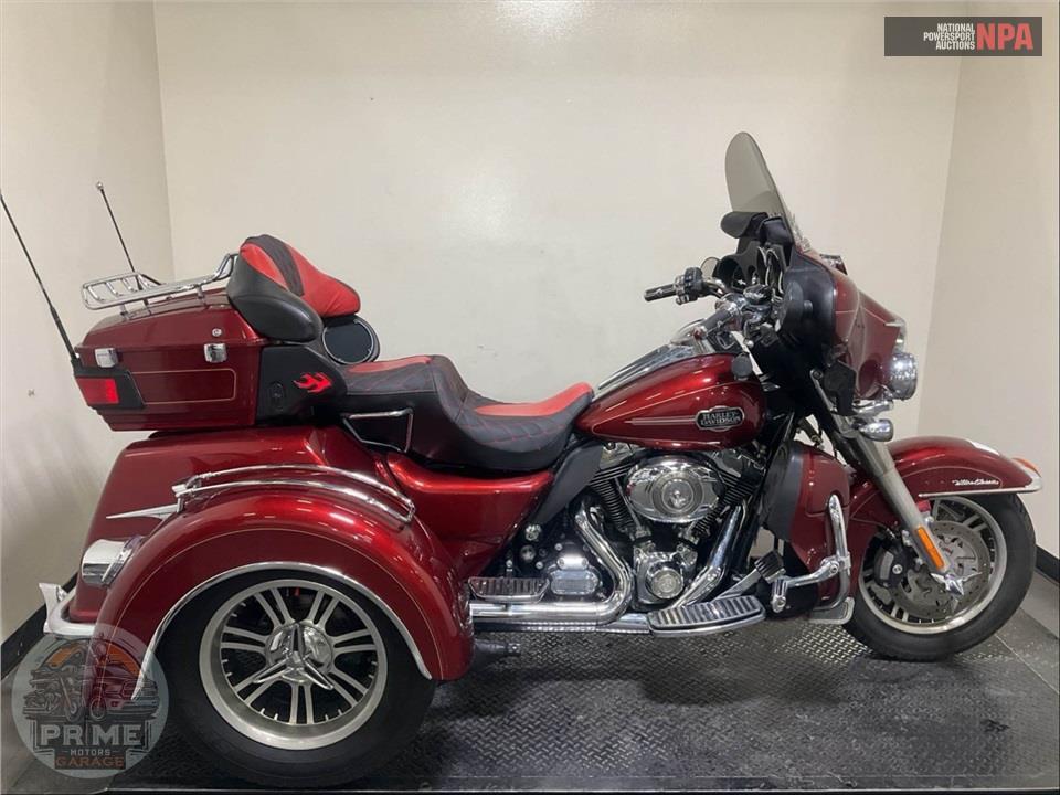 2009 Harley-Davidson FLHTCUTG TRIGLIDE ULTRA CLASSIC — фото 1