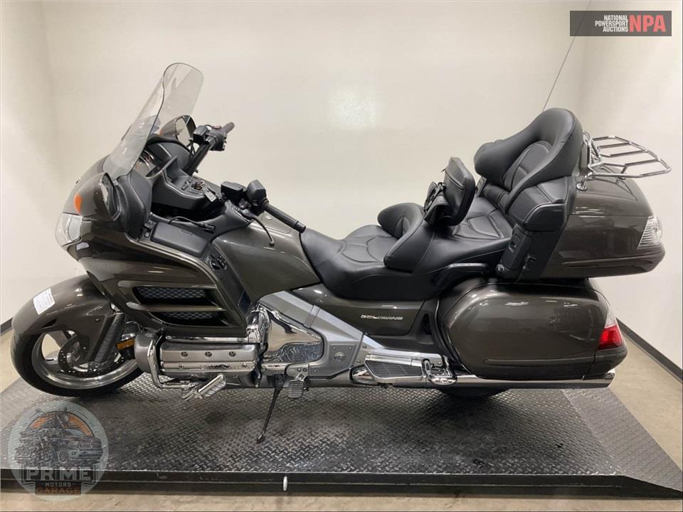 2010 Honda GL1800HPMA GOLDWING — фото 7
