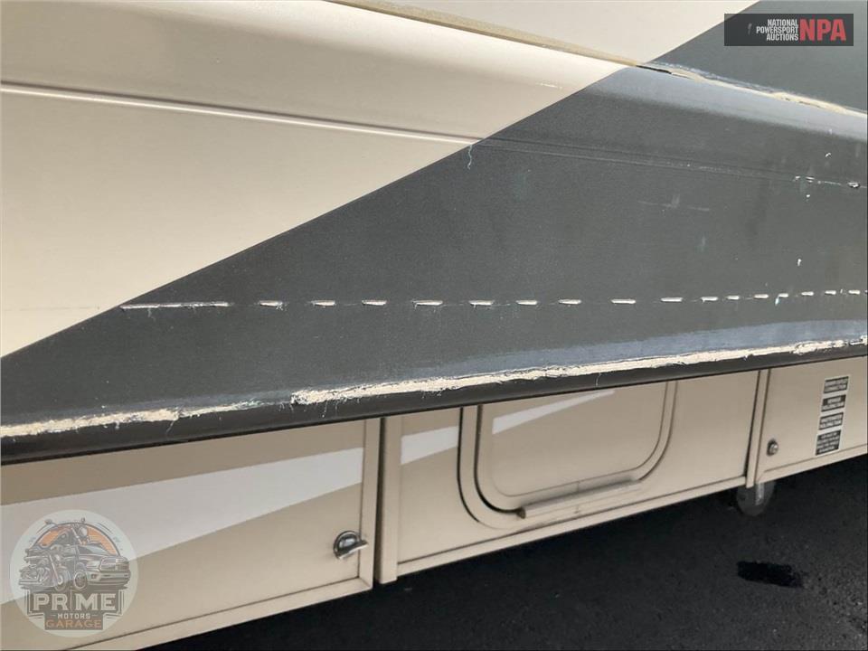 2015 Thor Motor Coach M-28H E450-V10 - FREEDOM ELITE SERIES — фото 38