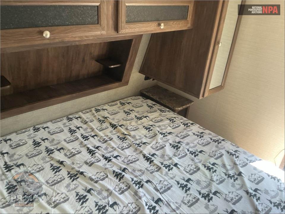2017 Keystone Rv M-28 RLS - COUGAR X-LITE SERIES — фото 15