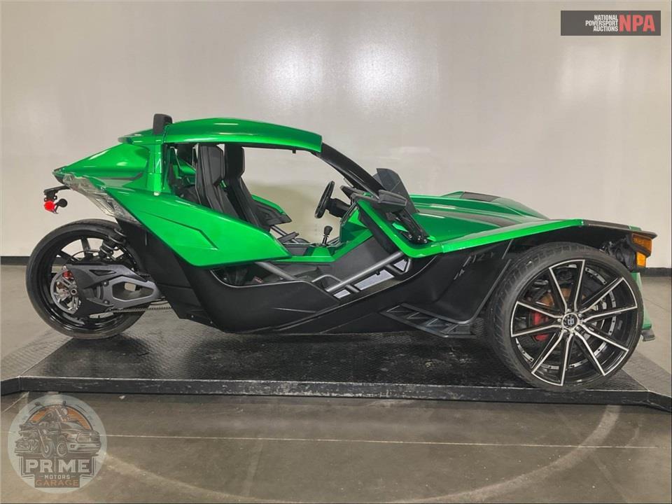 2015 Polaris SLINGSHOT S — фото 1