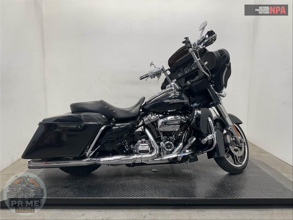 2018 Harley-Davidson FLHX STREET GLIDE — фото 1