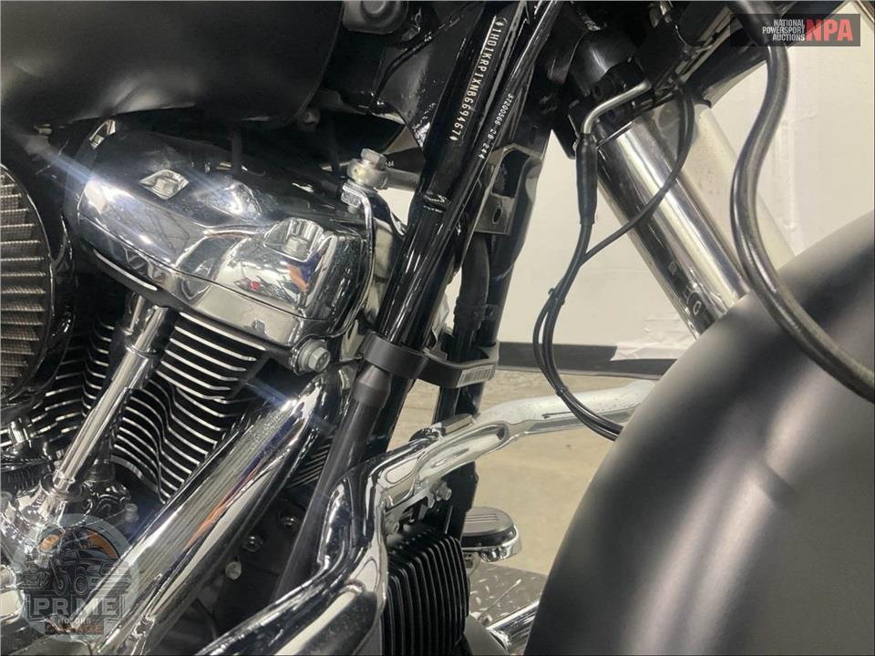 2022 Harley-Davidson FLHXS STREET GLIDE SPECIAL — фото 12