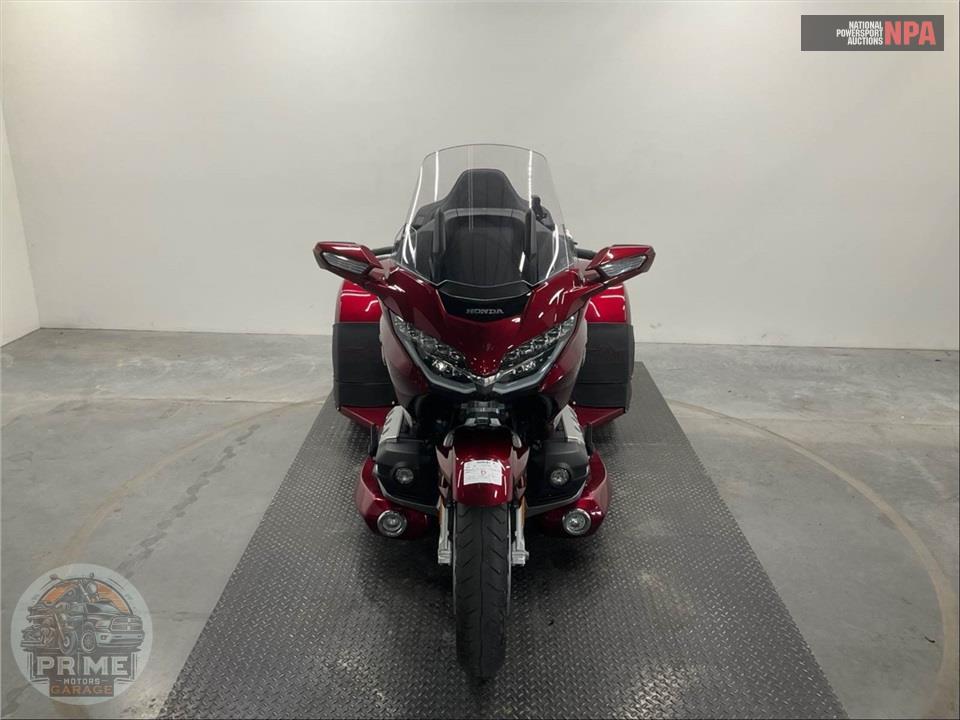 2018 Honda GL1800D GOLDWING TOUR DCT (RED) — фото 2