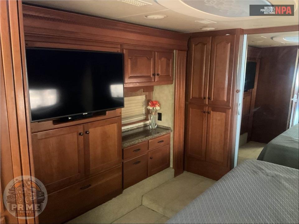 2008 Country Coach SUNSET BAY 425 CUMMINS QUAD SLIDE - ALLURE 470 SERIES — фото 18