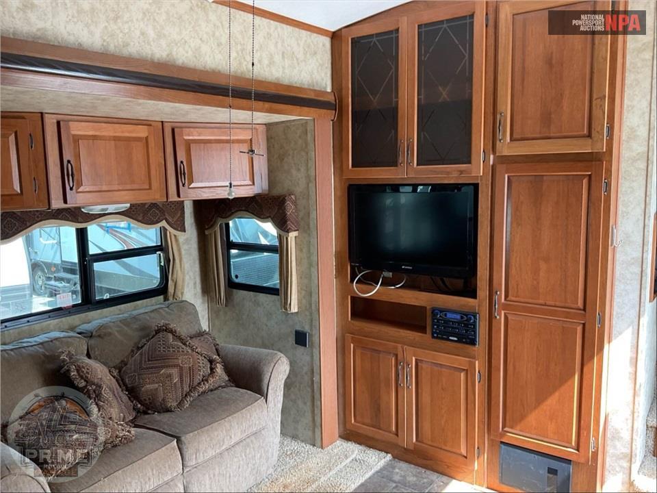 2013 Keystone Rv M-346 LBQ - MONTANA MOUNTAINEER FIFTH WHEEL SERIES — фото 7