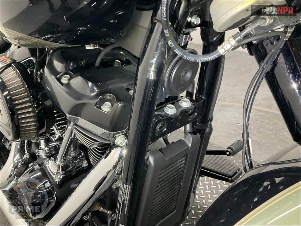 2021 Harley-Davidson FLHCS HERITAGE CLASSIC 114 — фото 11