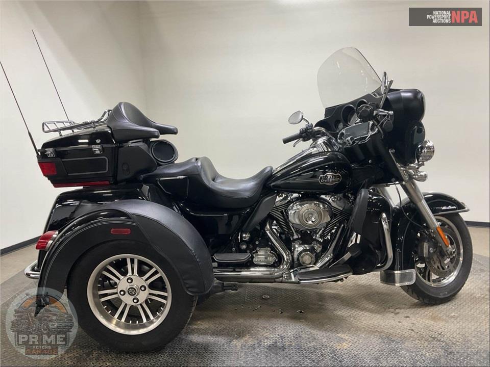 2009 Harley-Davidson FLHTCUTG TRIGLIDE ULTRA CLASSIC — фото 1