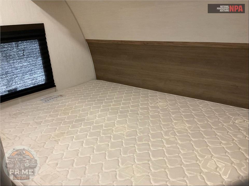 2025 Cherokee By Forest River M-18RR - GREY WOLF TOY HAULER SERIES — фото 12