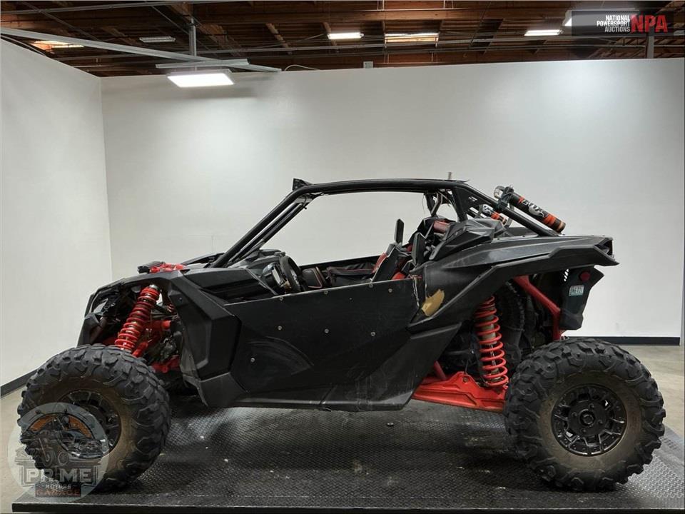 2017 Can-Am MAVERICK X3 X RS 1000R TURBO R — фото 3