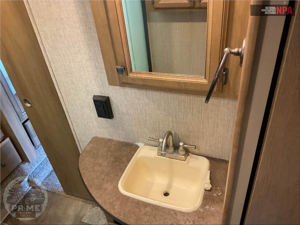 2016 Crossroads Rv M-305 RS - CRUISER FIFTH WHEEL SERIES — фото 20