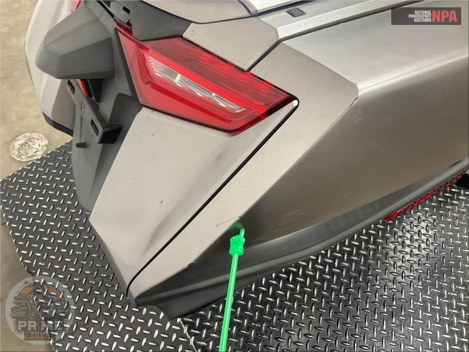 2018 Honda GL1800B GOLDWING (SILVER) — фото 25