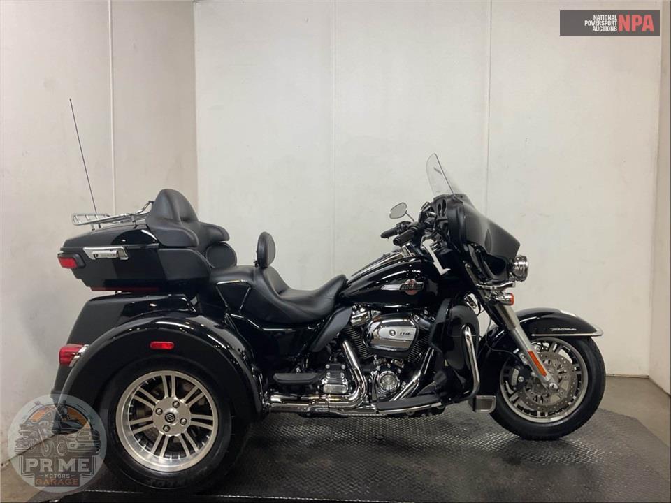 2023 Harley-Davidson FLHTCUTG TRI GLIDE ULTRA CLASSIC — фото 1