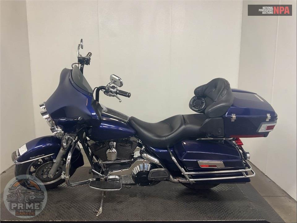 2002 Harley-Davidson FLHTCUI ULTRA CLASSIC ELECTRA GLIDE — фото 3