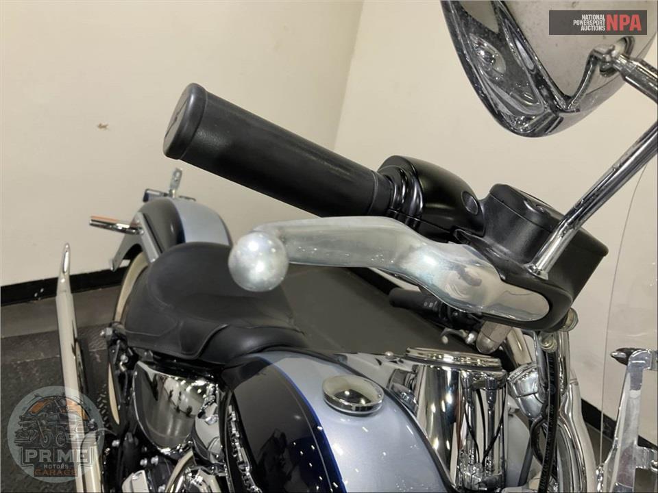 2019 Harley-Davidson FLDE DELUXE — фото 11