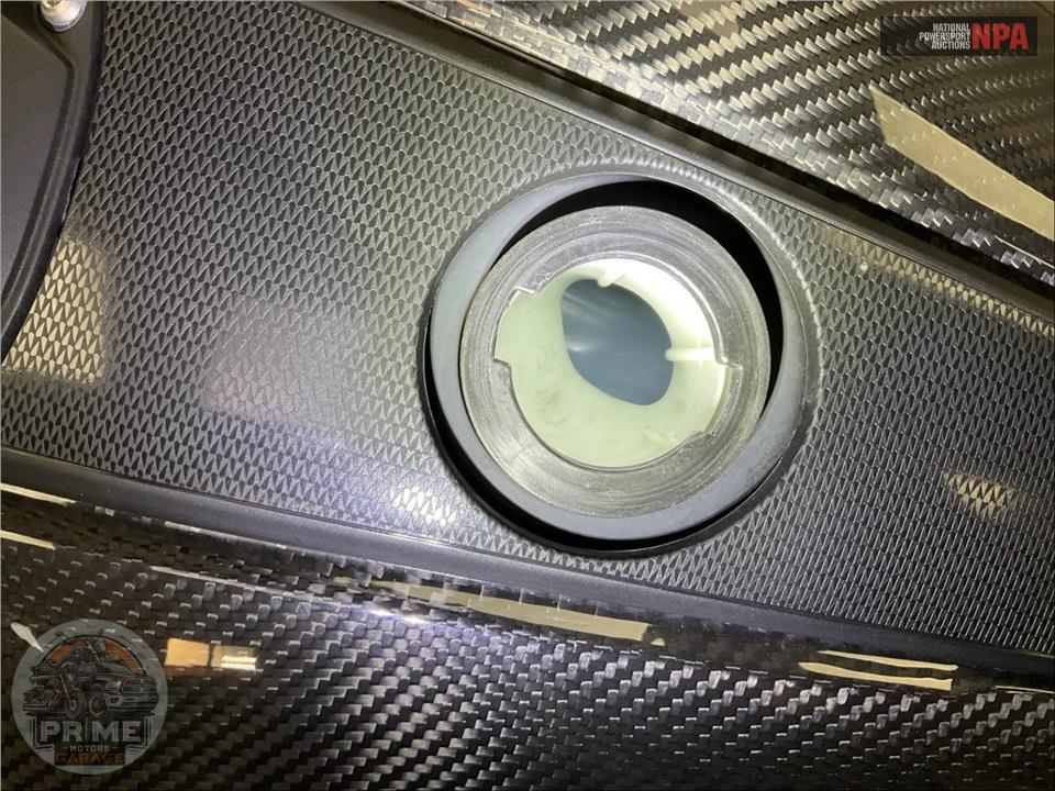 2023 Indian Motorcycle FTR R CARBON — фото 12