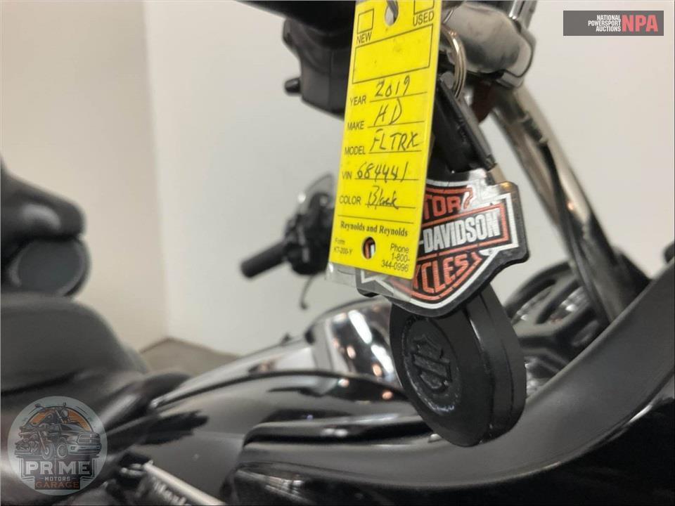 2019 Harley-Davidson FLTRU ROAD GLIDE ULTRA — фото 11