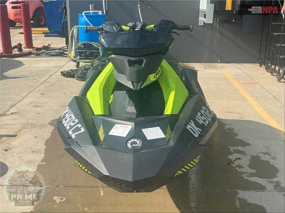 2023 Seadoo/Brp SPARK 2UP TRIXX — фото 2