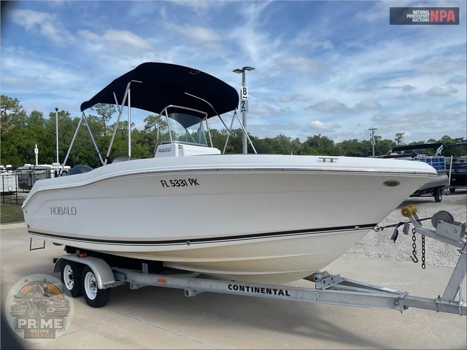 2013 Robalo R200/CC(*) L=21/E-150HP YAMAHA OB — фото 1