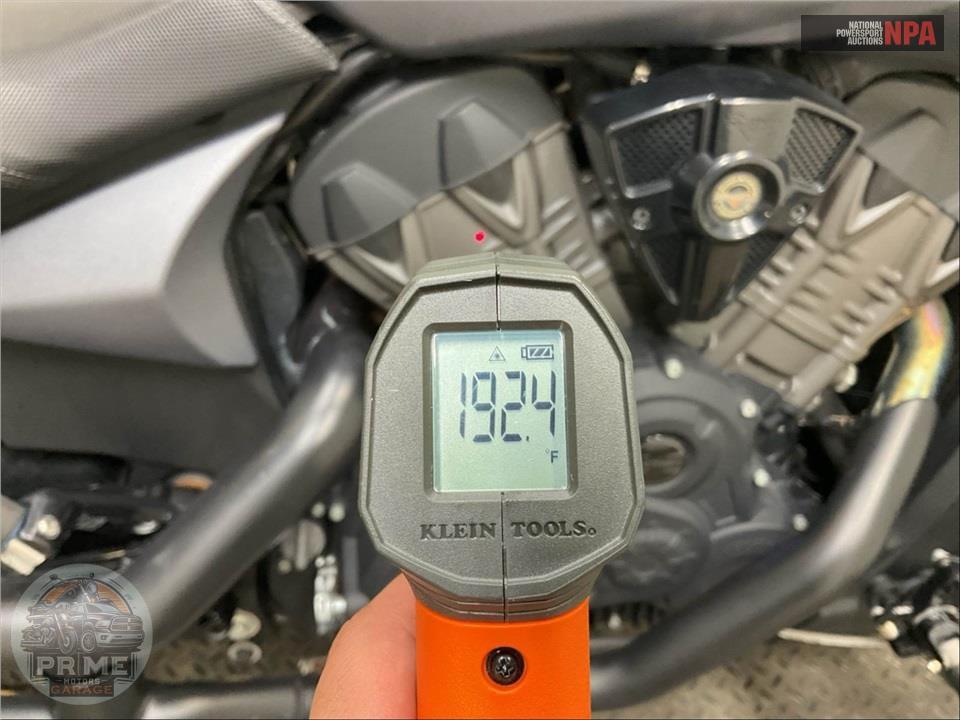 2017 Victory Motorcycles OCTANE — фото 8