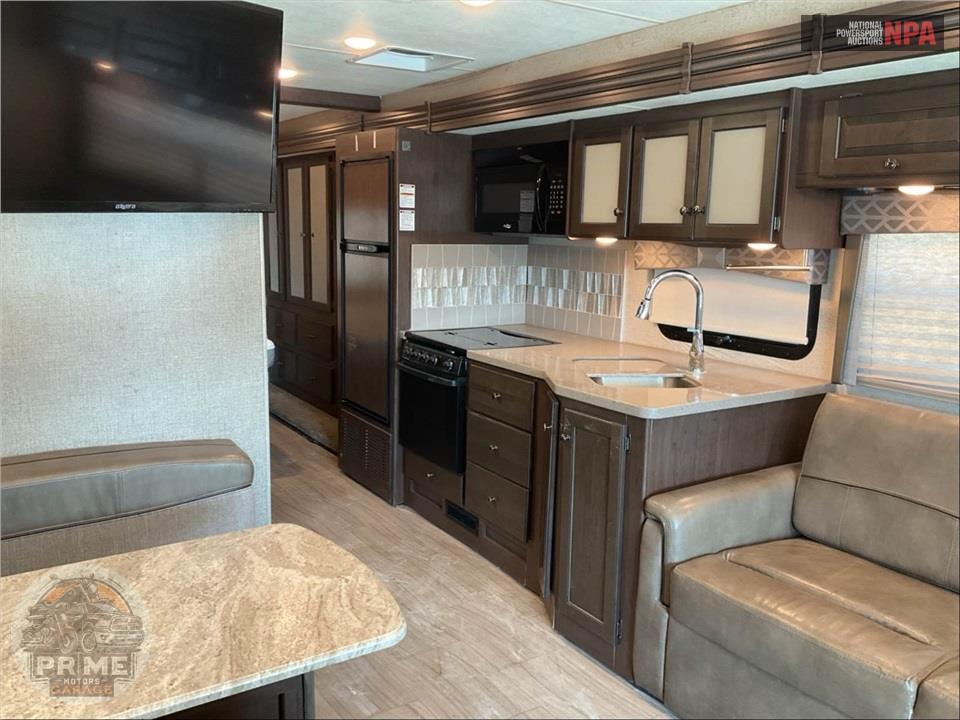 2020 Thor Motor Coach M-29M FORD - WINDSPORT SERIES — фото 6