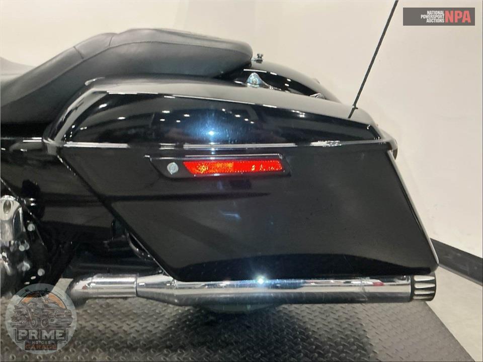 2017 Harley-Davidson FLHX STREET GLIDE — фото 21
