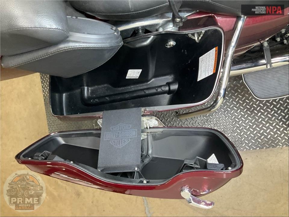 2016 Harley-Davidson FLHTK ELECTRA GLIDE ULTRA LIMITED — фото 22