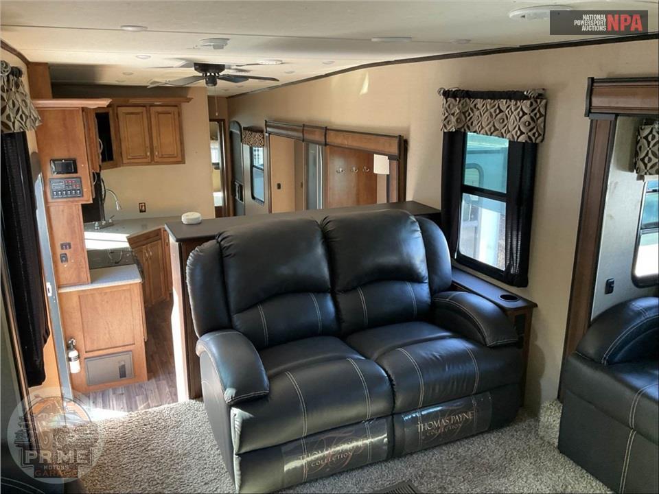 2018 Coachmen By Forest River M-370 FL - CHAPARRAL FIFTH WHEEL SERIES — фото 8