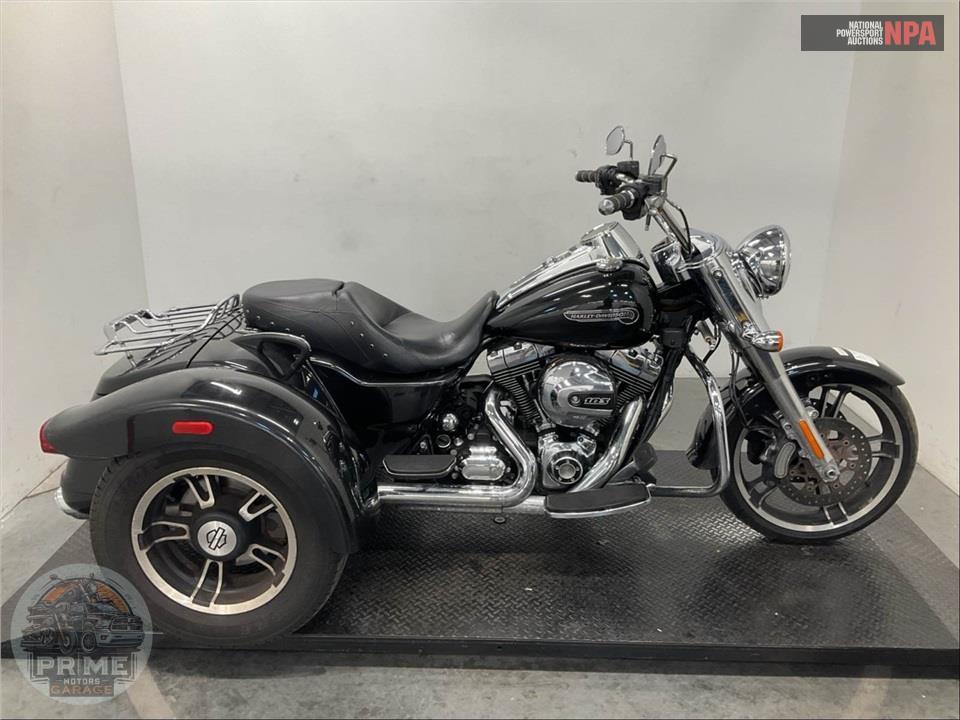 2016 HARLEY-DAVIDSON FLRT FREEWHEELER