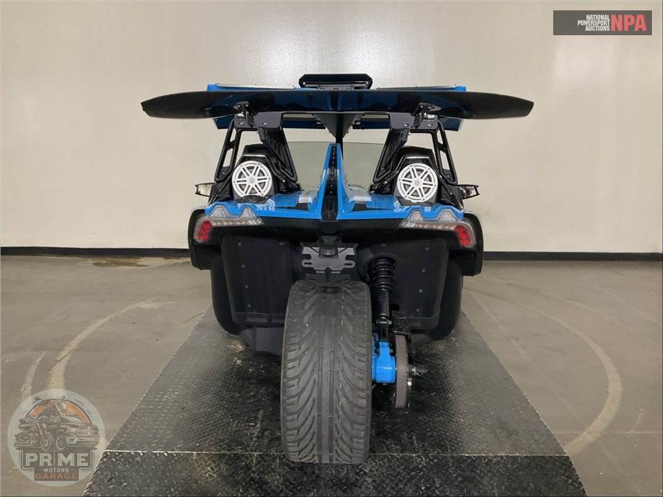 2020 Polaris SLINGSHOT R AUTODRIVE — фото 4