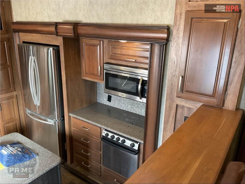 2016 Keystone Rv M-3711 FL - MONTANA FIFTH WHEEL SERIES — фото 6