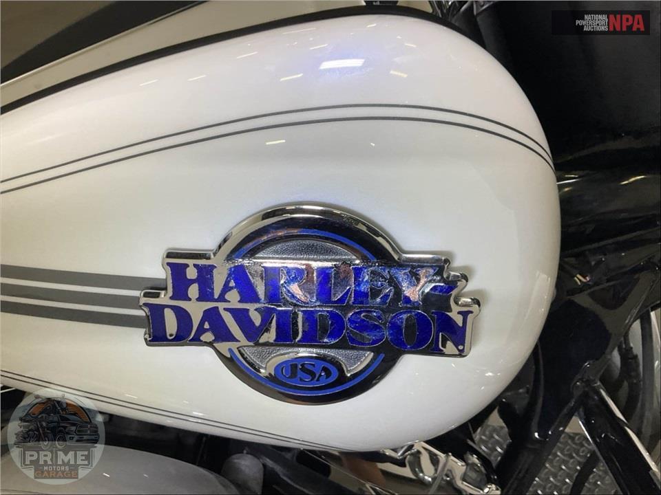 2005 Harley-Davidson FLHTCUI ULTRA CLASSIC ELECTRA GLIDE — фото 23