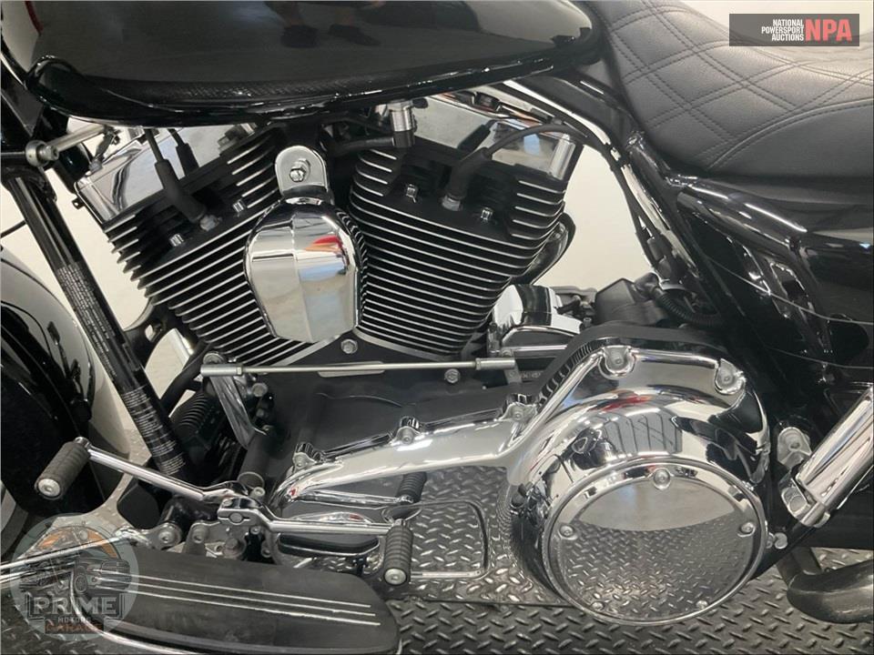 2014 Harley-Davidson FLHXS STREET GLIDE — фото 7