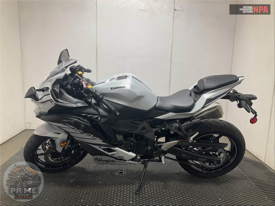 2025 Kawasaki ZX400SSFAL NINJA ZX-4RR (ABS) — фото 3