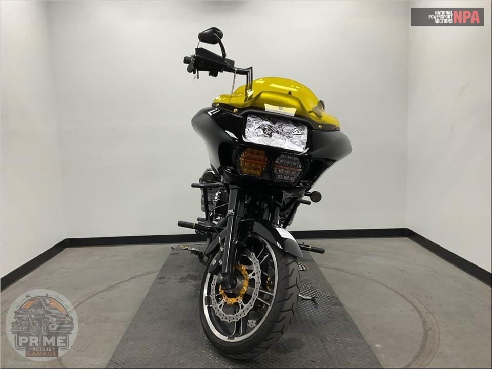 2016 Harley-Davidson FLHXS STREET GLIDE SPECIAL — фото 2