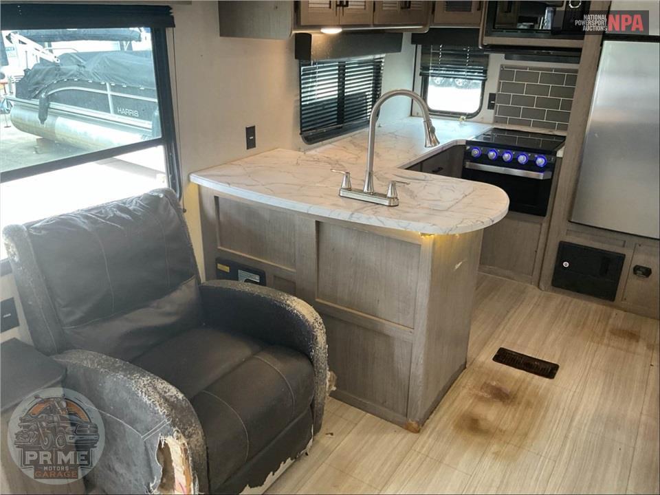 2021 Keystone Rv M-28 RKS - HIDEOUT LUXURY SERIES — фото 7