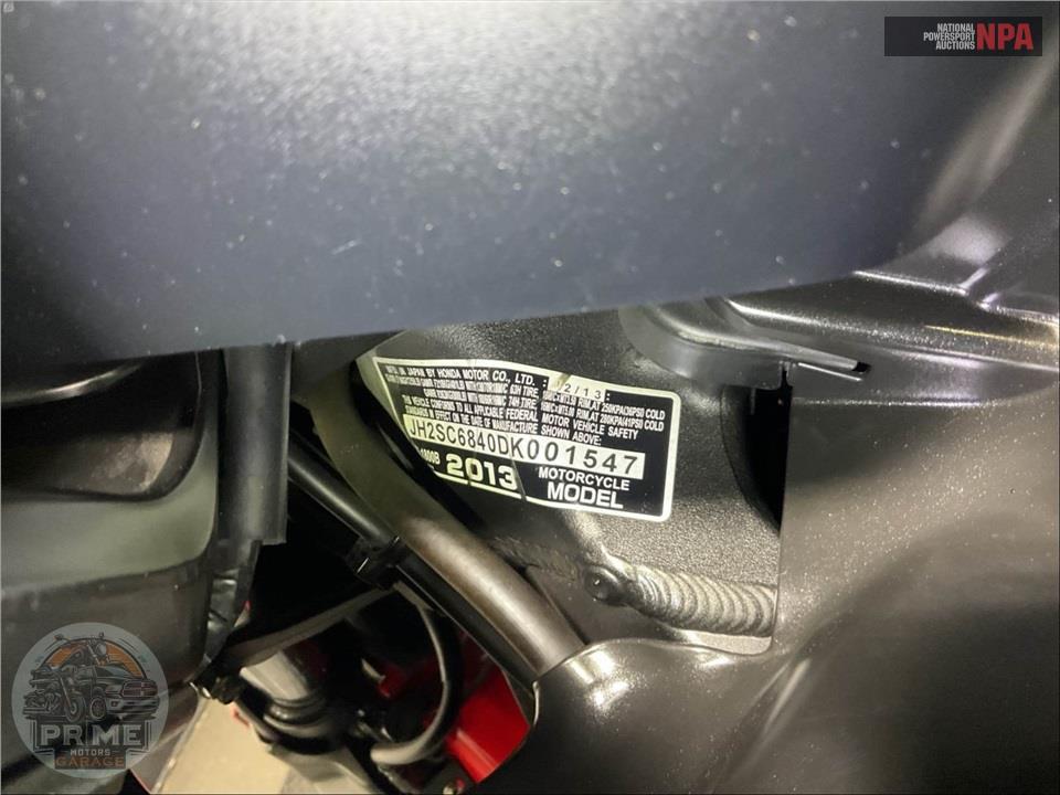 2013 Honda GL1800BDD GLDWNG F6B DLX — фото 33