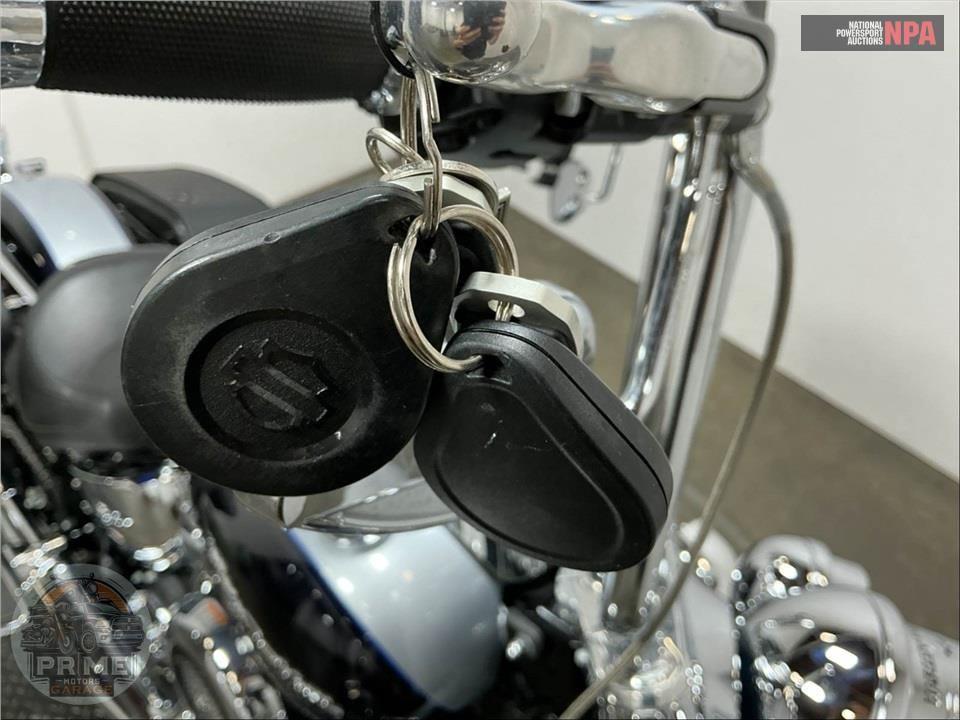 2019 Harley-Davidson FLDE DELUXE — фото 9