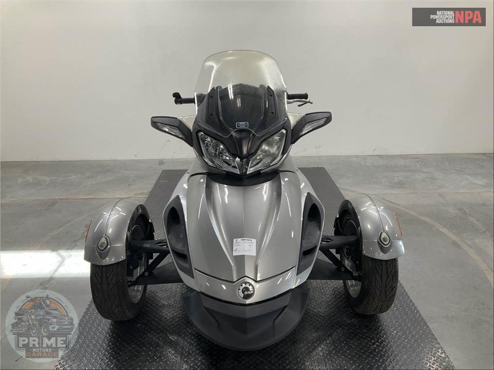 2013 Can-Am SPYDER ST-S SM5 — фото 2