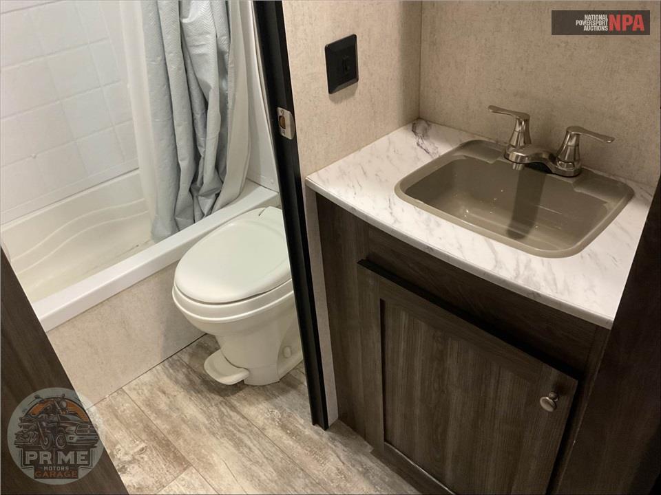 2019 Highland Ridge Rv M-26BH - OPEN RANGE SERIES — фото 15