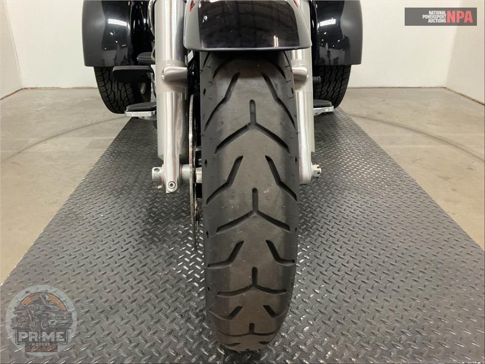 2016 Harley-Davidson FLRT FREEWHEELER — фото 17