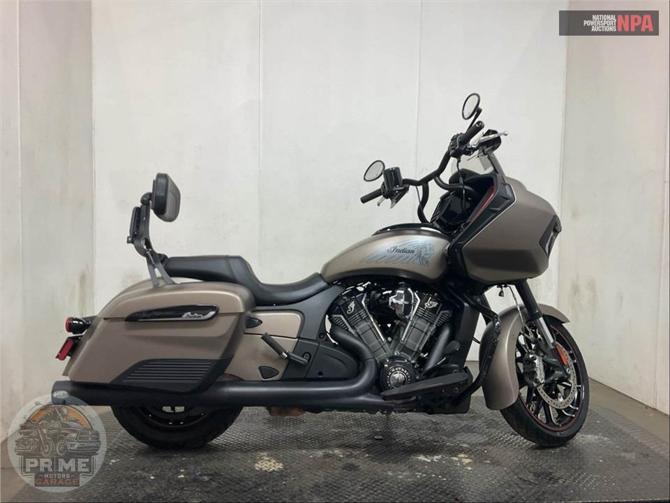 2022 Indian Motorcycle CHALLENGER DARK HORSE (BRONZE) — фото 1