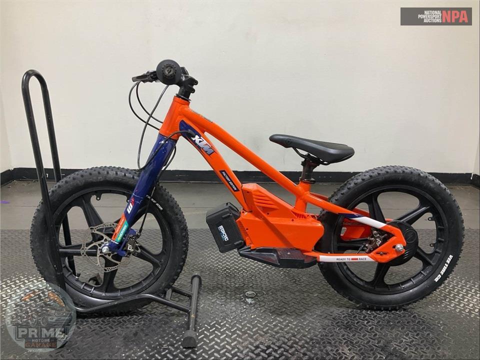 Stacyc 16 INCH KTM FACTORY EDITION — фото 3