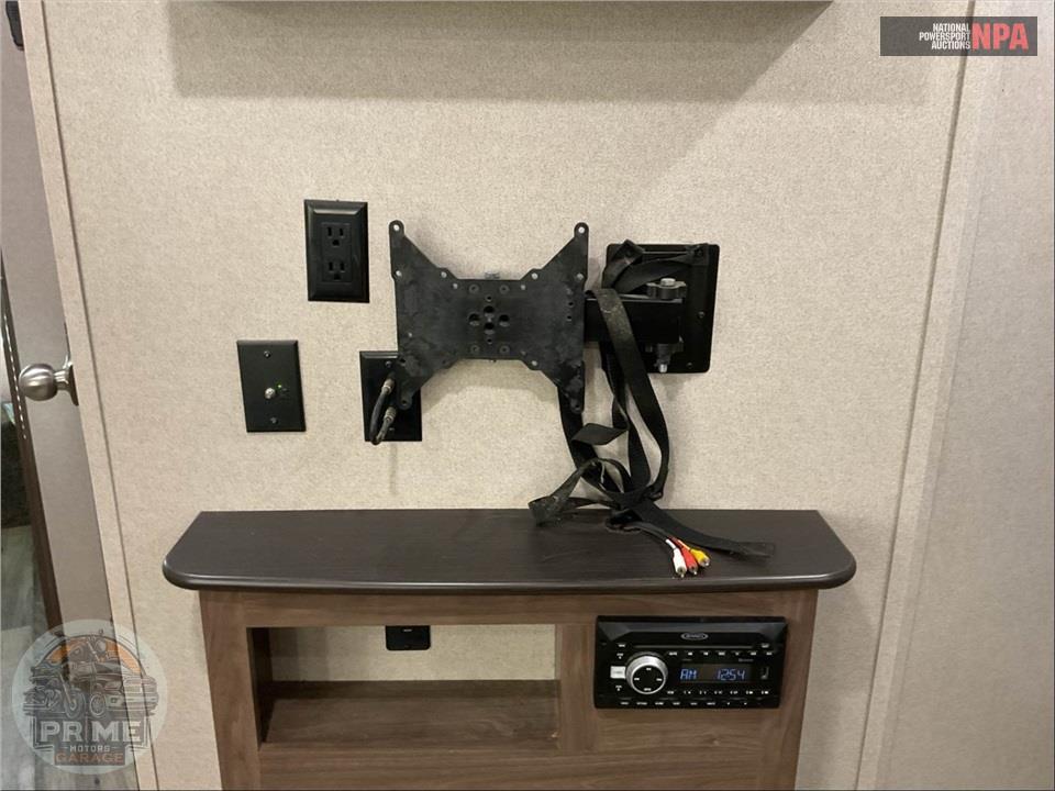 2019 Keystone Rv M-32 BHTS - HIDEOUT LUXURY SERIES — фото 19