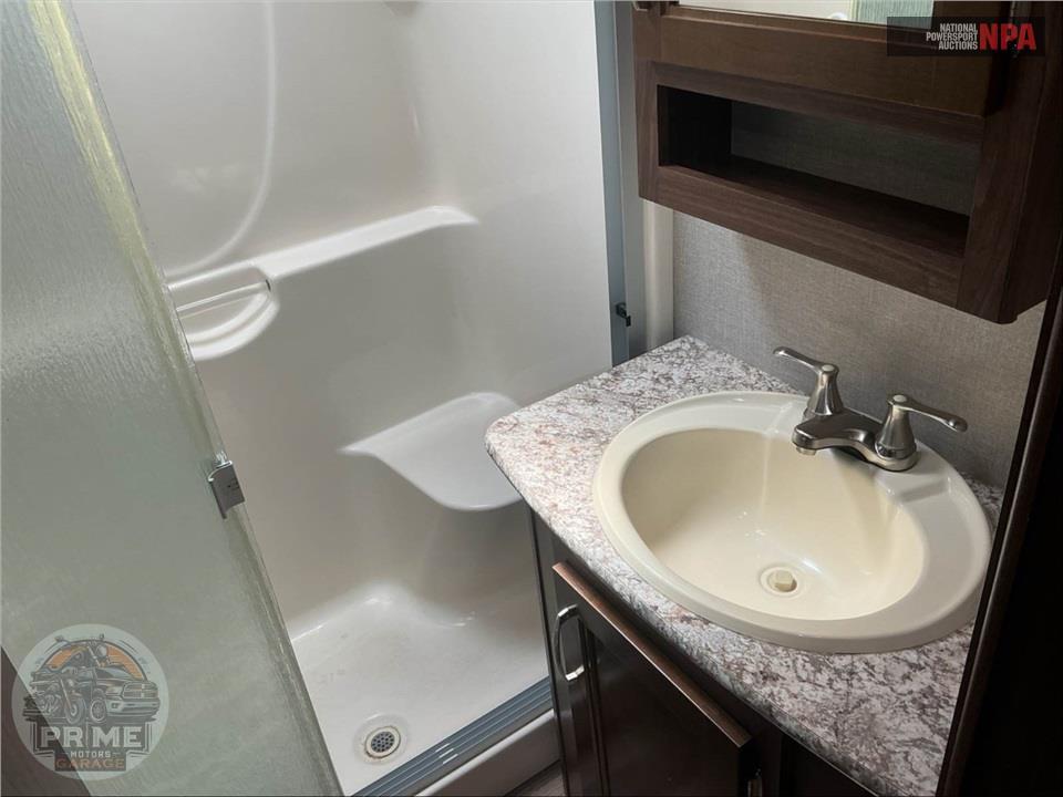 2017 Keystone Rv M-305 RL - MONTANA HIGH COUNTRY FIFTH WHEEL SERIES — фото 14