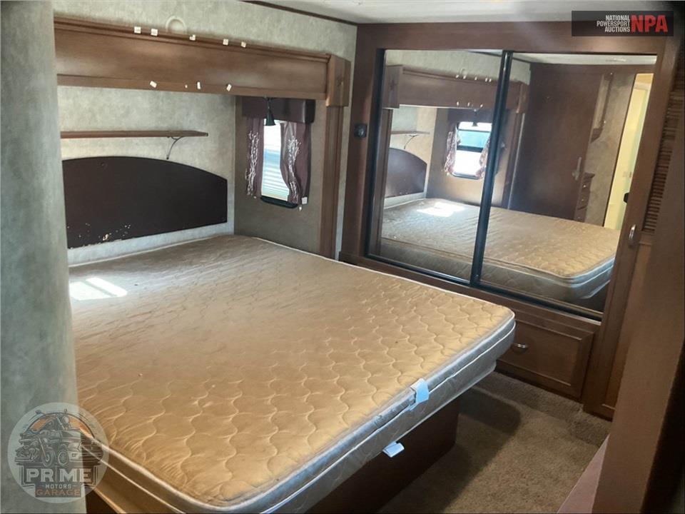 2017 Highland Ridge Rv M-348RLS - ROAMER FIFTH WHEEL SERIES — фото 11