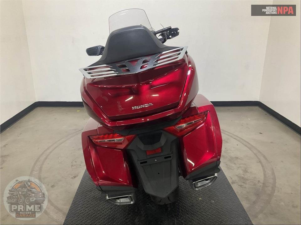 2018 Honda GL1800D GOLDWING TOUR DCT (BLUE) — фото 4