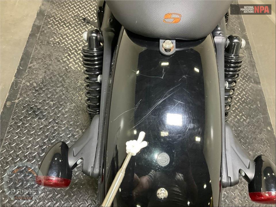 2020 Harley-Davidson XL1200CX ROADSTER — фото 17