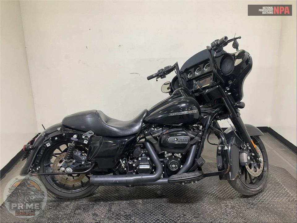 2018 Harley-Davidson FLHXS STREET GLIDE SPECIAL — фото 1
