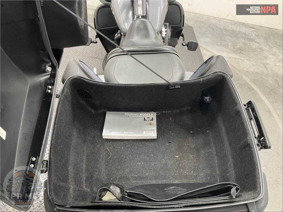 2021 Harley-Davidson FLTRK ROAD GLIDE LIMITED — фото 27